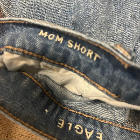 American Eagle Mom Short Denim Womens Size 6 Roll Up High Rise Pleats Summer - Picture 4 of 7